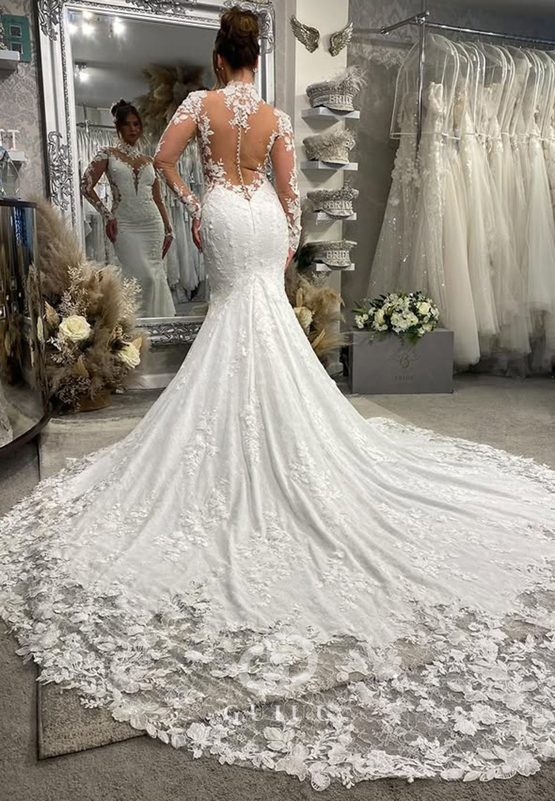 High Neck Long Sleeves Backless Appliques Mermaid Wedding Dress
