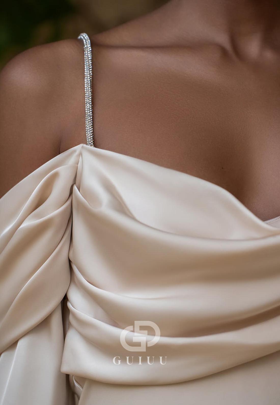 Simple Long Sleeves V-Neck Sheath Evening Dress