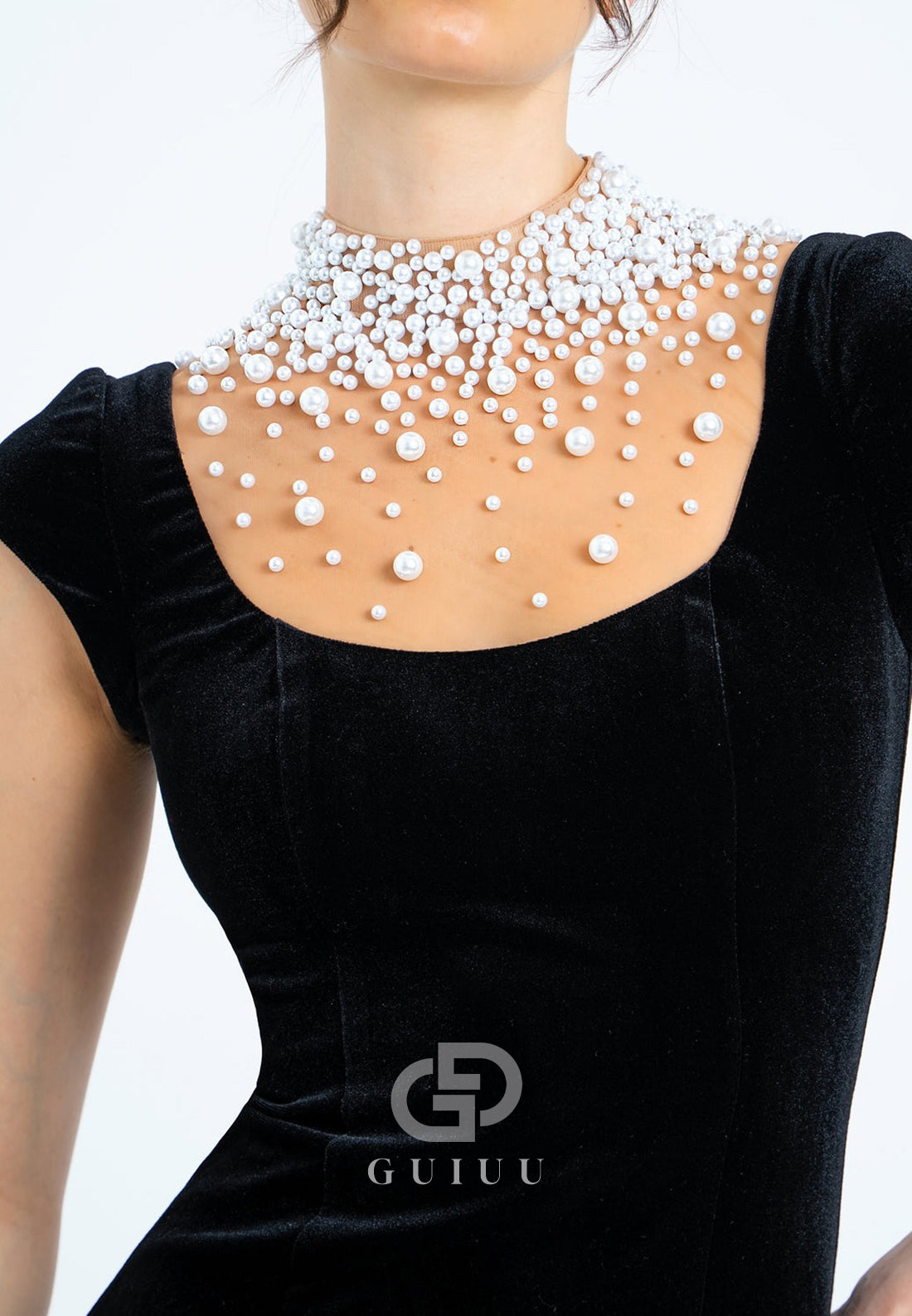 Black Short Sleeves Scoop Pearls Floor-Length Prom Dress