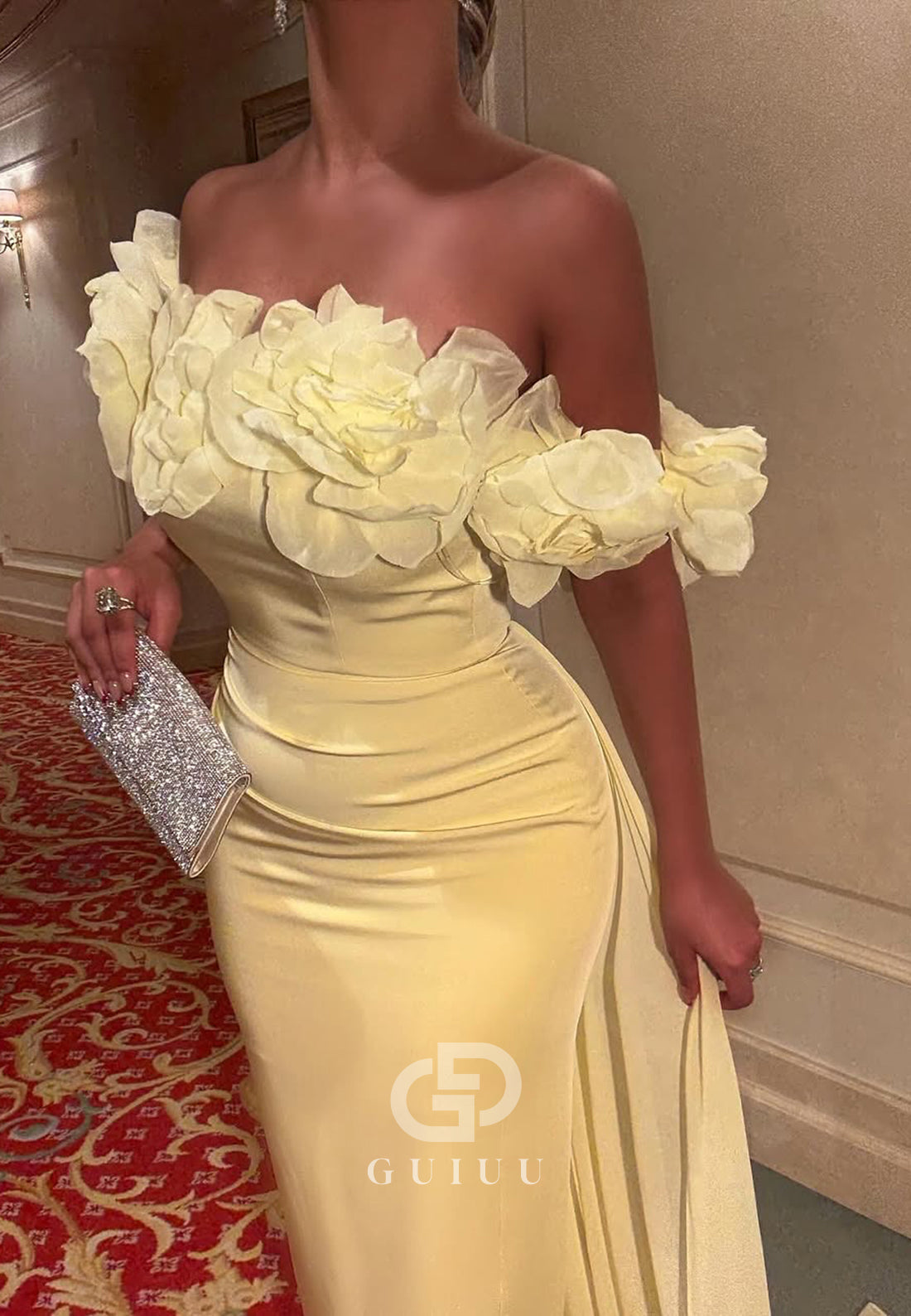 Daffodil Sleeveelss Off-Shoulder Floral Appliques Prom Dress