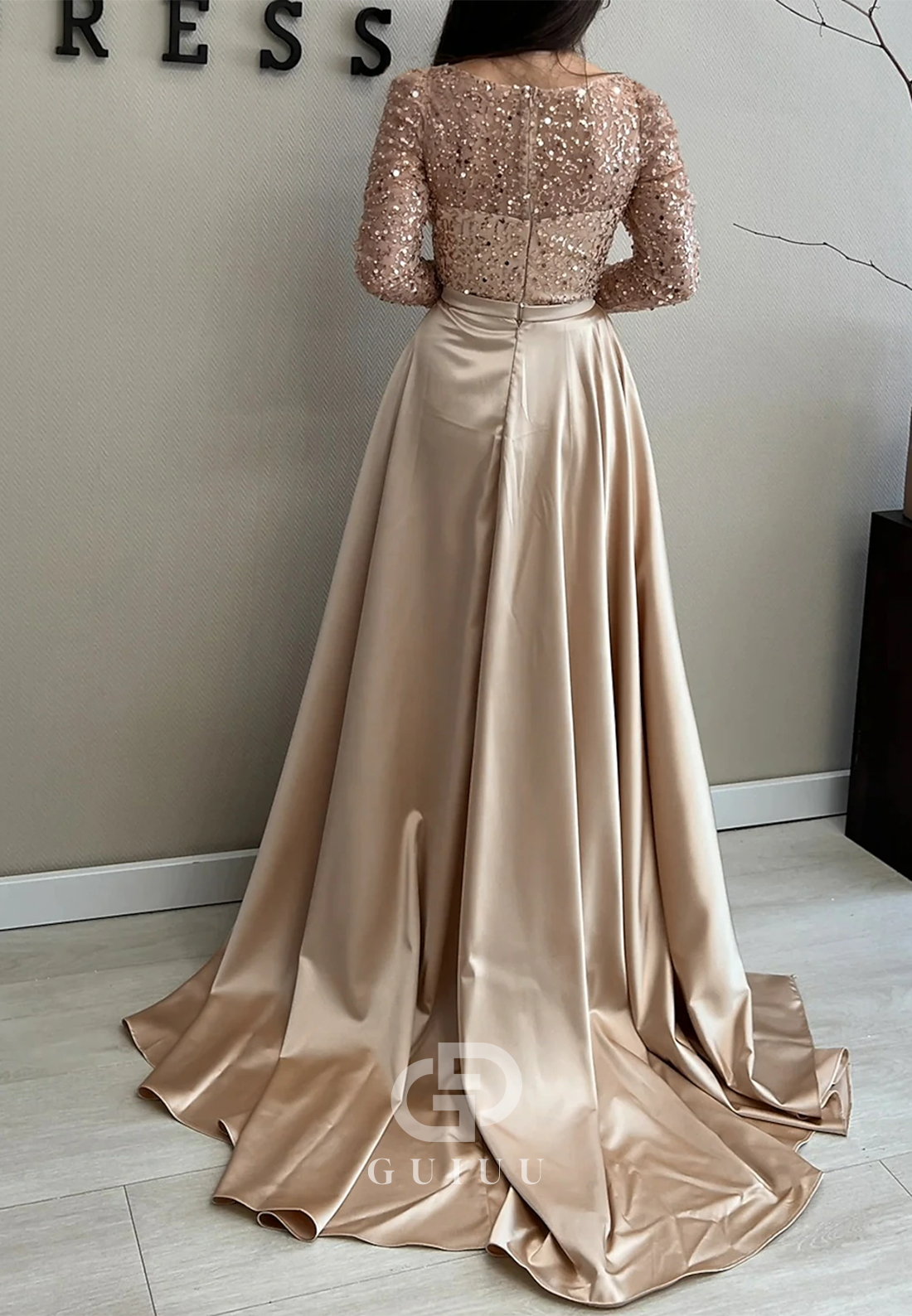 Elegant A-Line Scoop Long Sleeves Sequins Evening Formal Dress