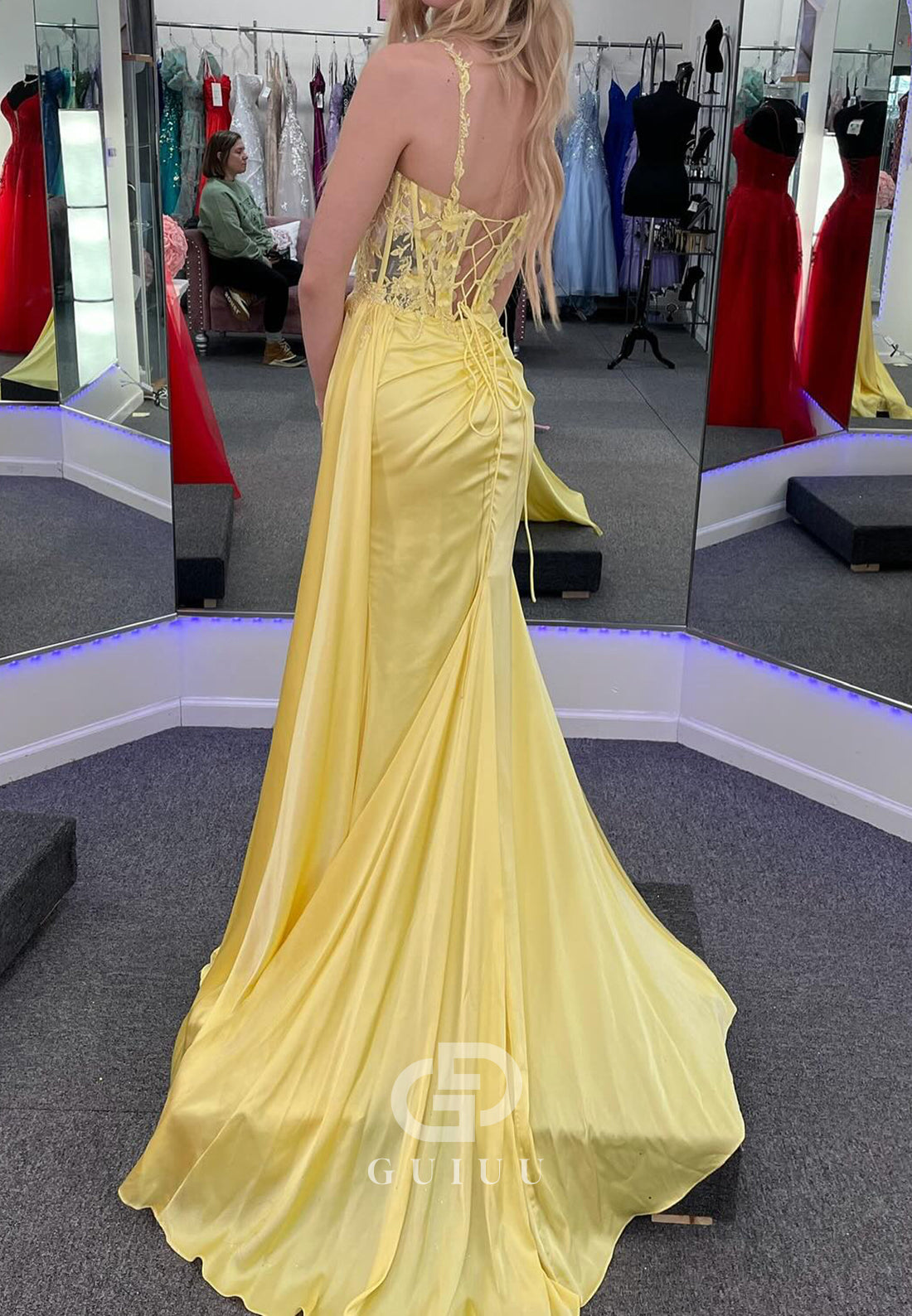 Daffodil Sleeveless Strapless Slit Ruched Prom Dress