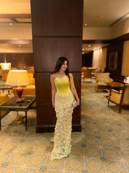 Daffodil Sleeveless Sweetheart Floral Appliques  Prom Dress