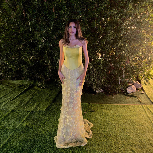 Daffodil Sleeveless Sweetheart Floral Appliques  Prom Dress