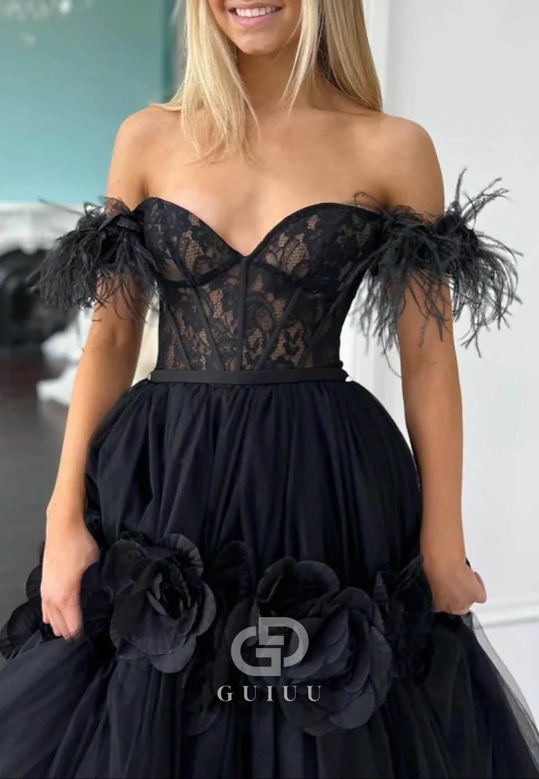 Black Sweetheart Sleeveless Empire-Waist  Prom Dress