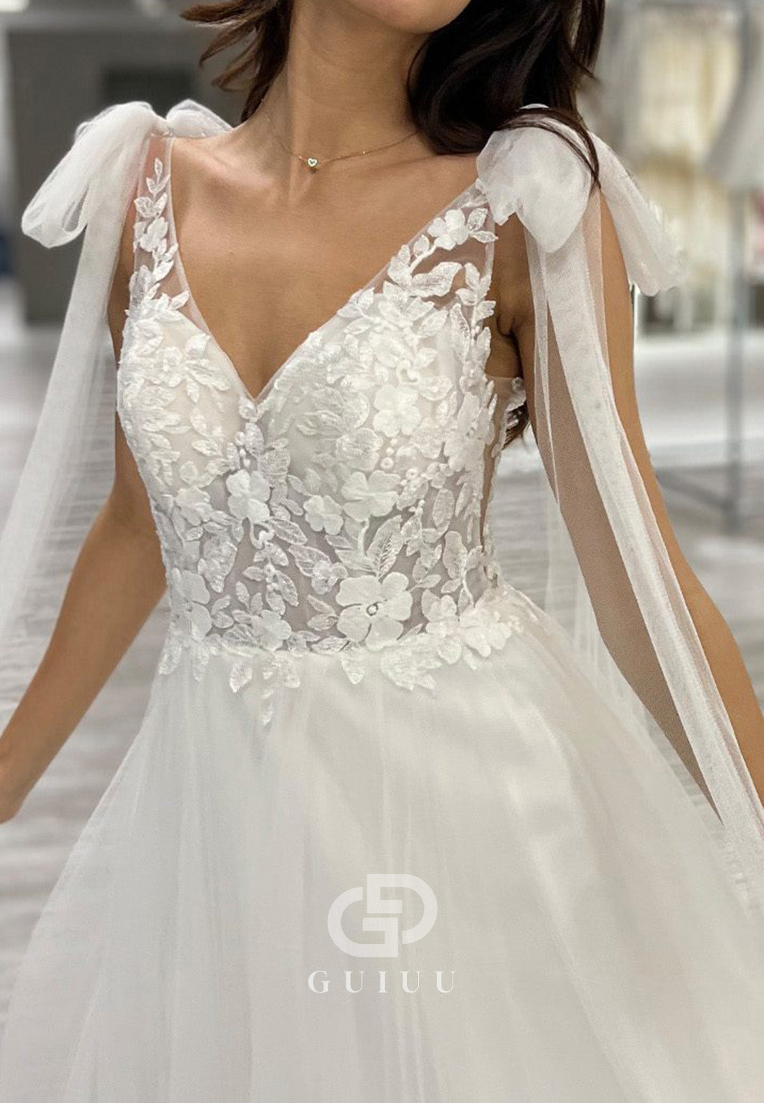 Charming Spaghetti Straps V-Neck Lace Wedding Dress