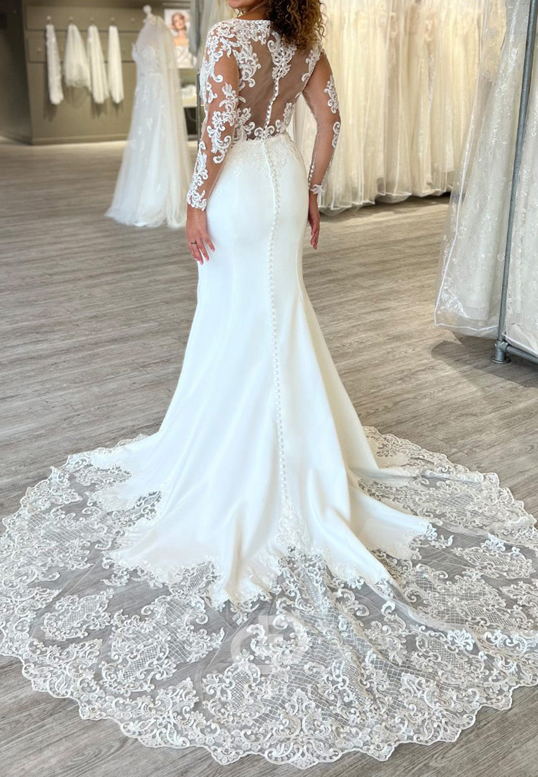 Charming Long Sleeves V-Neck Corset Tulle Wedding Dress