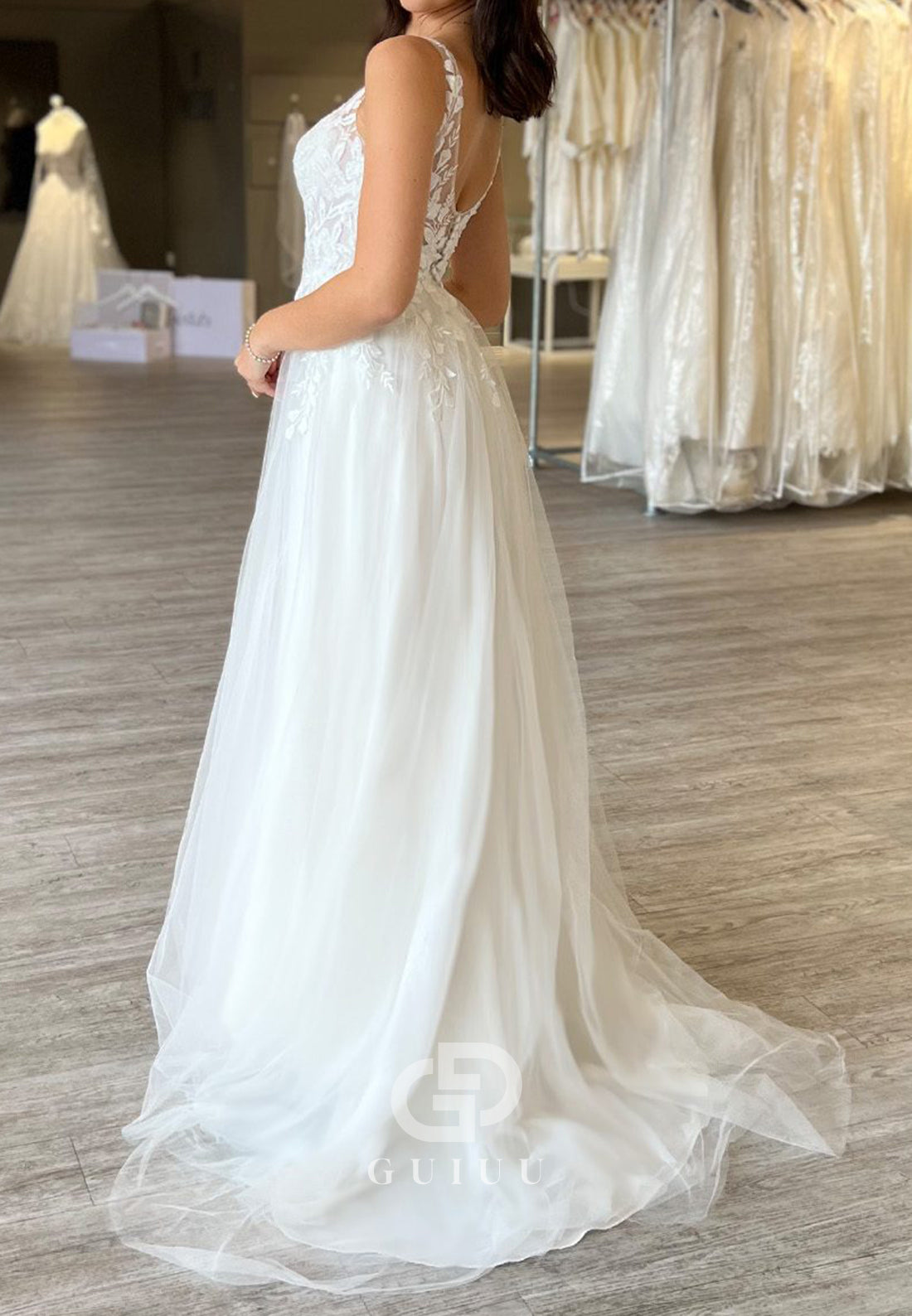 Charming A-Line Spaghetti Straps V-Neck Floral Appliques Wedding Dress