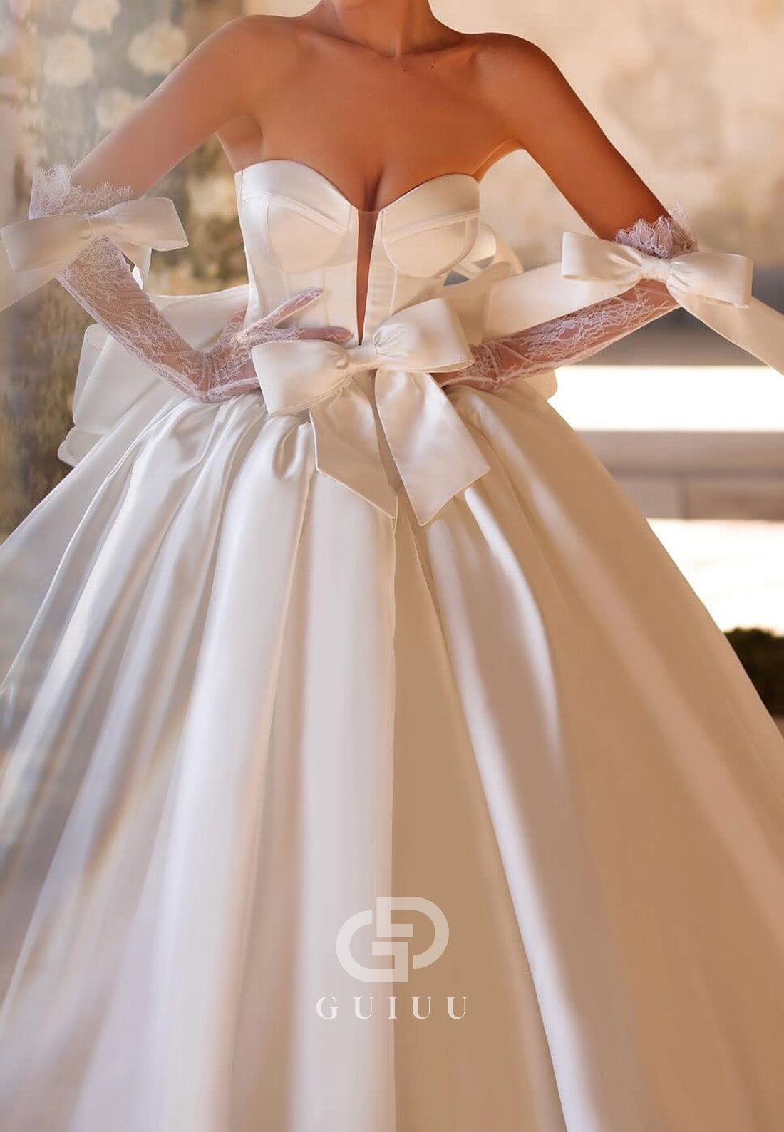 Elegant Sleeveless Strapless Bowknot A-Line Wedding Dress