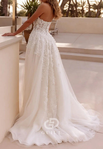 A-Line Strapless Sleeveless Floral Appliques Lace Wedding Dress