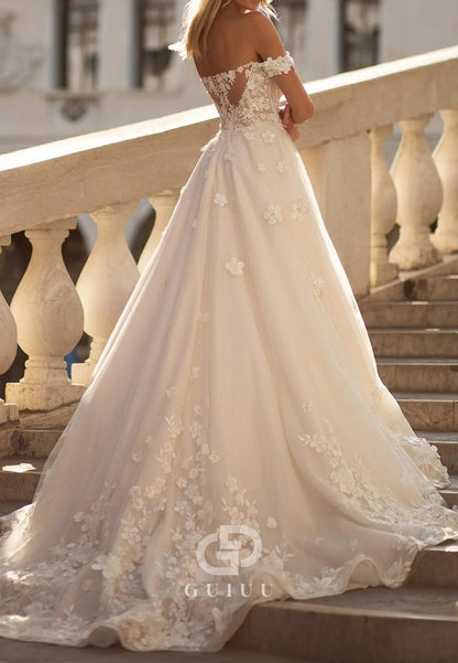 Charming A-Line Long Sleeves Sweetheart Floral Appliques Lace Wedding Dress
