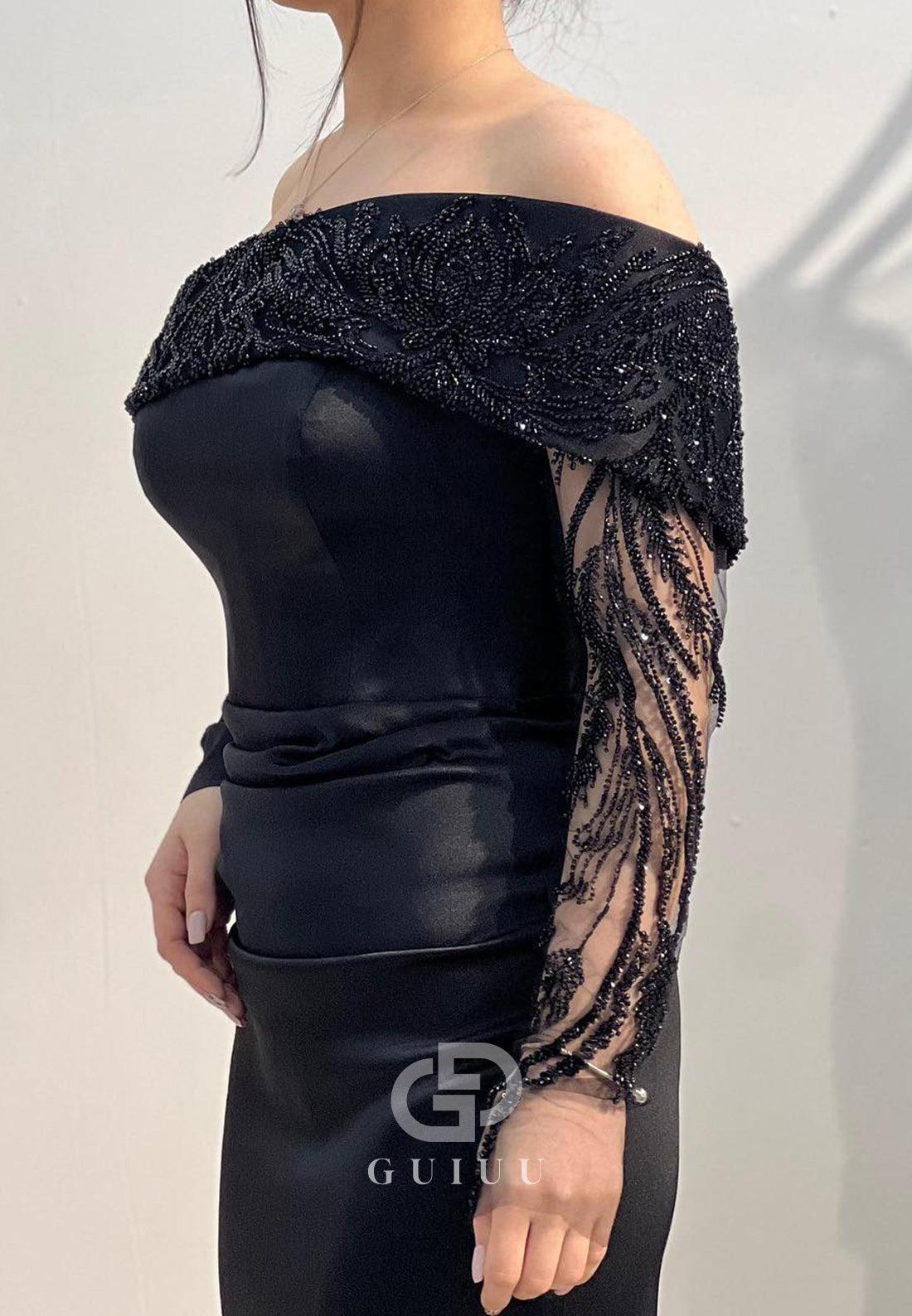 Black Long Sleeves Off-Shoulder Appliques Floor-Length Evening Dress