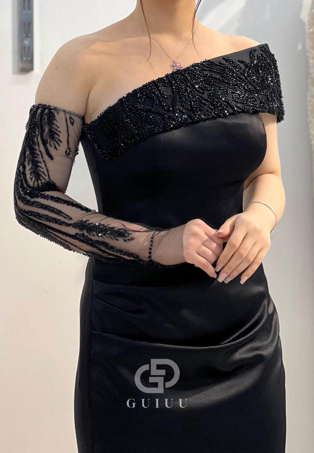 Black Long Sleeves Off-Shoulder Appliques Floor-Length Evening Dress